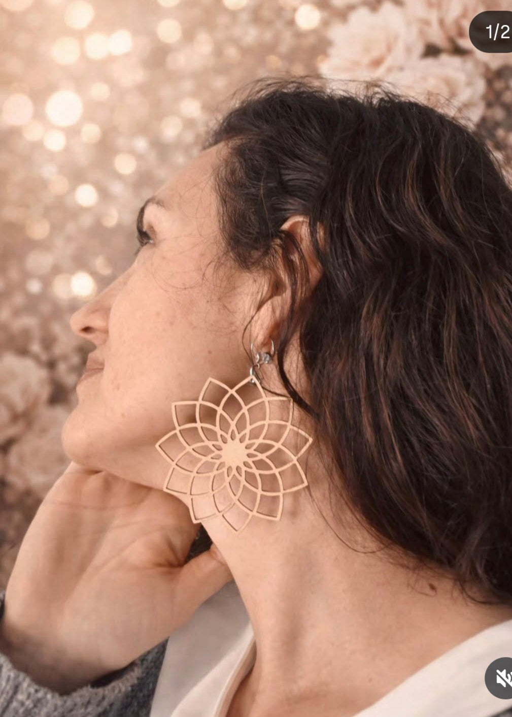Boucles bois arabesques